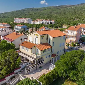 Gostinjska kuća Sidro, Selce